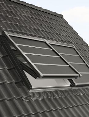 VELUX anti-heat blackout blind for roof windows