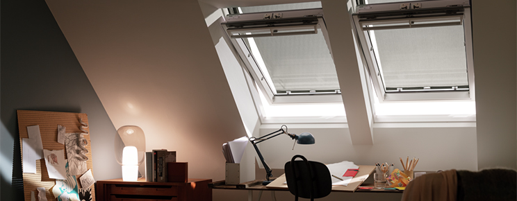 Itzala Awning Blinds For Velux Roof Windows Budget Price